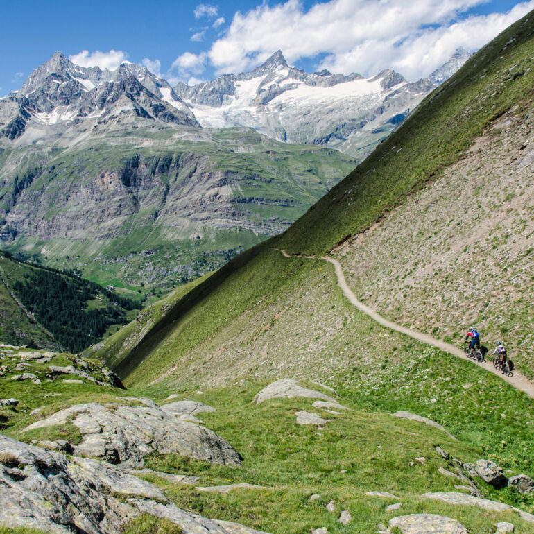 Mountainbiken oberhalb Zermatt - Endless Trail