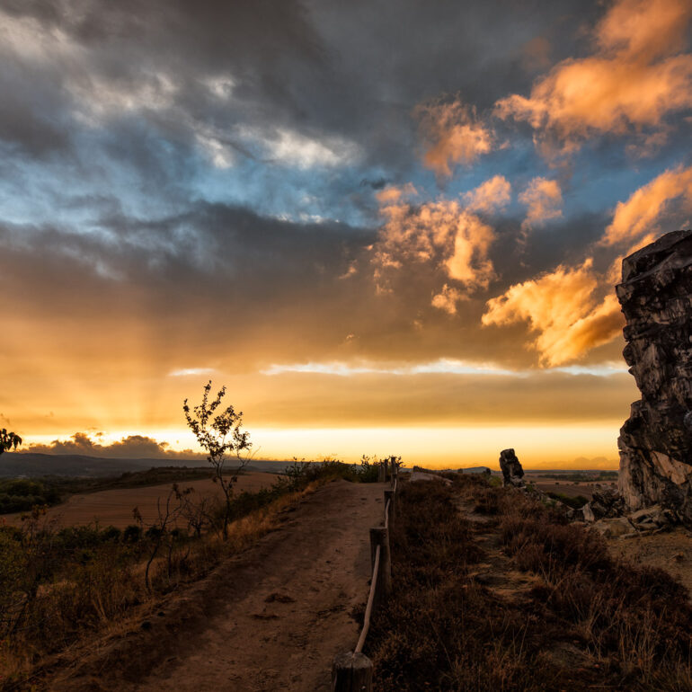 Teufelsmauer Harz Sonnenuntergang bei den Königssteinen
