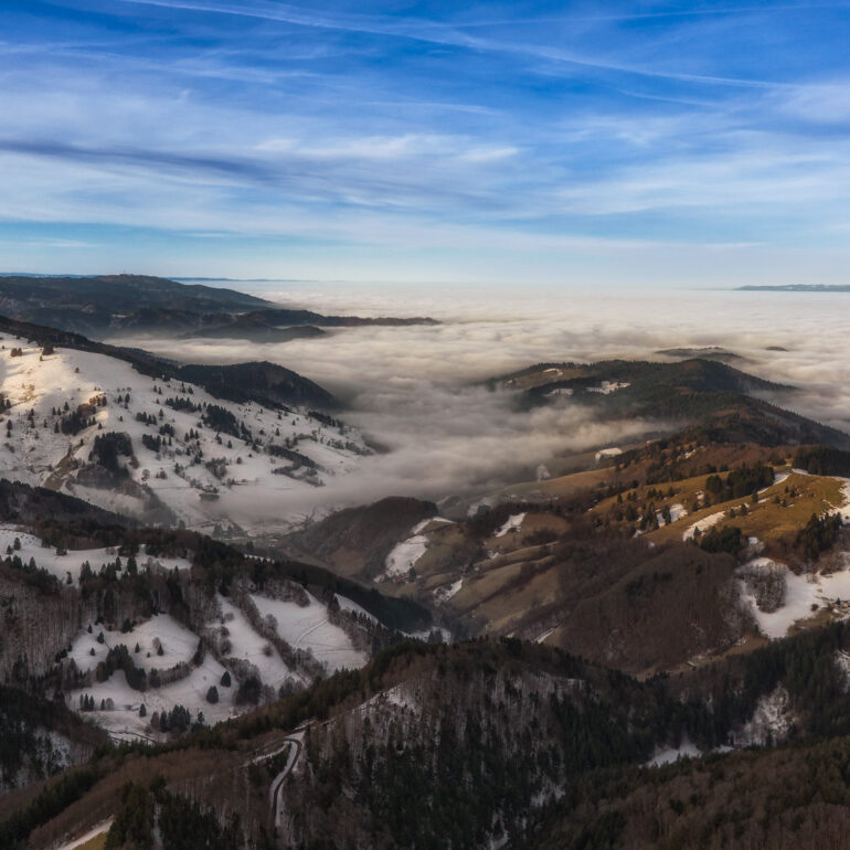 Nebel über dem Rheingraben vom Schwarzwald