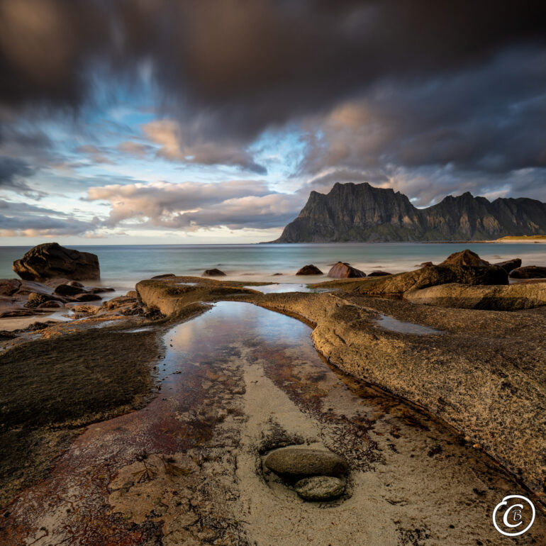 Uttakleiv Beach Vestvagoya Lofoten Norwegen Sunset