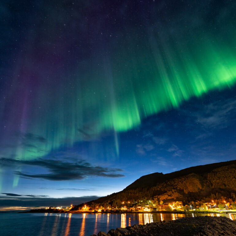Skaland Aurora Senja Norwegen